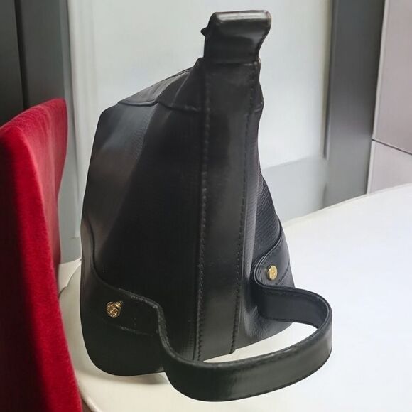 Hunting World Black Leather Toiletry Bag - Picture 4 of 11